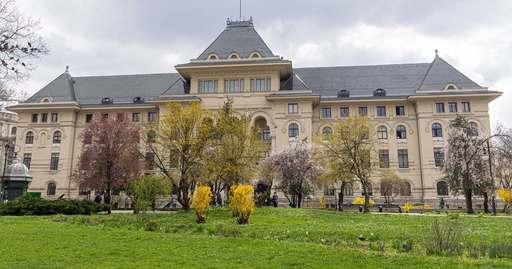 Primăria Bucureşti contractează servicii de expertiză a lucrărilor realizate la clădirea instituţiei, unde lucrările s-au finalizat din 2017, dar nu au fost recepţionate / Imobilul nu are autorizaţie de securitate la incendiu / Valoarea contractului