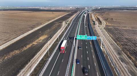 Restricţii temporare de circulaţie pe Autostrada Moldovei A7, începând de marţi, pentru verificarea semnelor de circulaţie/ Recomandările CNAIR pentru şoferi