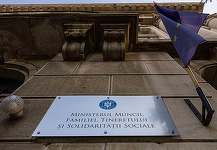 Ministerul Muncii acuză că decizia în cazul Legii salarizării a fost luată în ziua înregistrării dosarului, fără citarea ministerului / Sentinţa va fi atacată, chiar dacă ministerul nu avea intenţia de a continua procedura 