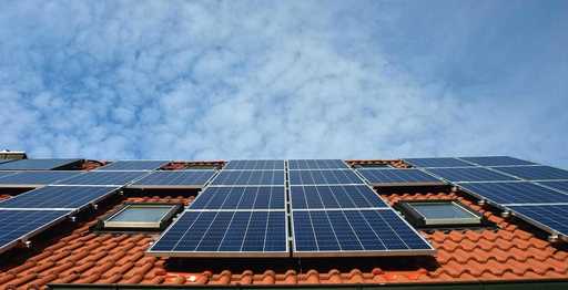 Asociaţia Prosumatorilor şi a Comunităţilor de Energie propune Parlamentului TVA 0 pentru sistemele fotovoltaice si baterii: Germania aplică scutirea fiscala din 2023 / Care e impactul economic 