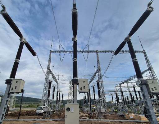 Transelectrica: Măsurile voluntare de consum responsabil şi-au demonstrat deja eficienţa în menţinerea echilibrului Sistemului Electroenergetic Naţional în ultimele zile şi rămân importante pentru susţinerea stabilităţii acestuia