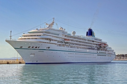 Megayahtul Amadea, vândut cu 187 de milioane de dolari fiului unui miliardar din Dubai cu legături de afaceri cu Trump Organization
