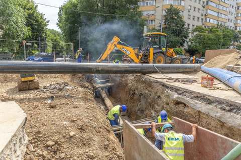 Primăria Bucureşti anunţă că peste 70 de kilometri de reţele din subteran sunt modernizate odată cu cei 50 km de şină de tramvai / Perincipalele provocări ale proiectului / Ciucu: Prefer să dureze mai mult, dar să fie făcute corect