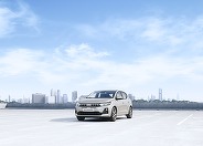 Dacia anunţă deschiderea comenzilor pentru modelul Sandero echipat cu motorizarea hybrid 155 CP pe piaţa din România / Preţul, aproximativ 20.000 euro
