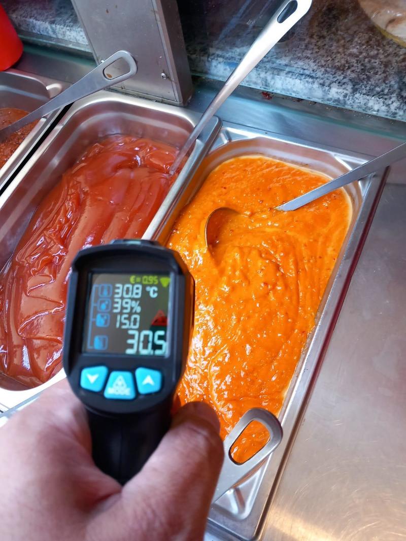 Activitatea a 23 de agenţi economici, oprită temporar de ANPC, în urma controalelor din această săptămână / Au fost date amenzi de peste 3,5 milioane de lei - FOTO