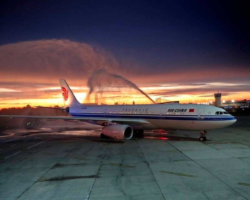 Zbor direct Bucureşti-Beijing, începând cu data de 4 septembrie, după mai bine de 20 de ani, operat de Air China