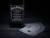 Producătorul Jack Daniel's avertizează că cererea de alcool va rămâne slabă. Băuturile americane dispar de pe rafturi în Canada