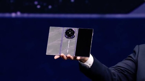 Huawei şi Xiaomi lansează noi telefoane pliabile înaintea evenimentului Apple; Huawei cere aproape 3.000 de dolari pentru noul Mate XT2