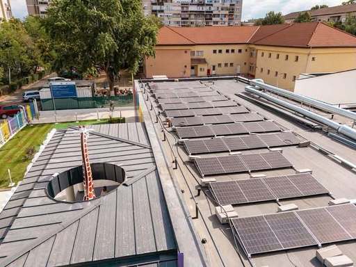 Ilie Bolojan: Astăzi am semnat ordinele pentru două programe din Fondul pentru Modernizare, în valoare totală de 650 de milioane de euro, prin care instituţiile publice vor putea produce şi stoca energie pentru consumul propriu