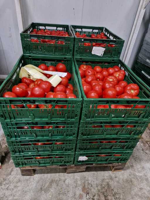 ANSVSA a depistat abateri grave la depozitele frigorifice din judeţul Ilfov - Peste 15 tone legume neconforme retrase de la vânzare / Produse promovate ca fiind din România, dar care erau aduse din Uzbekistan/ Amenzi de 24.000 lei - FOTO

