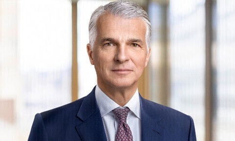 Şeful UBS avertizează că pieţele subestimează riscurile geopolitice şi economice; Dobânzile ar putea rămâne ridicate mult timp