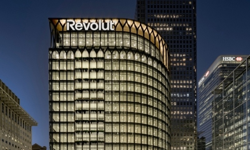 Breşă de securitate la Revolut. Compania a căzut în capcana unor solicitări false pretins venind din partea autorităţilor şi a oferit date sensibile ale clienţilor