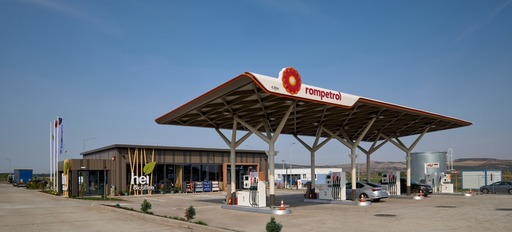 Rompetrol Downstream deschide primele staţii de carburanţi de pe Autostrada Transilvania (A3). Investiţie de aproximativ 4,8 milioane de dolari
