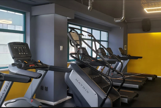 Tranzacţie pe piaţa reţelelor de fitness din România: Enterprise Investors preia lanţul Stay Fit Gym de la Morphosis Capital
