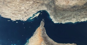 Exporturile de petrol prin Strâmtoarea Ormuz îşi revin, dar intensificarea atacurilor iraniene ameninţă transporturile