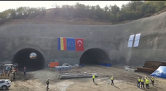 Pistol (CNAIR): A doua galerie, de 264 m, a tunelului Boiţa 1, de pe Autostrada Sibiu - Piteşti a fost străpunsă  - FOTO, VIDEO