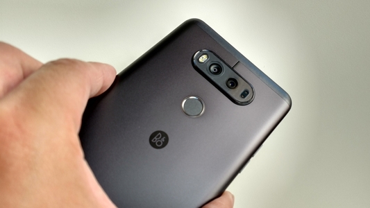LG lansează primul smartphone cu Android 7.0 Nougat