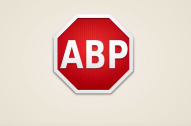 Adblock Plus nu mai blochează reclamele, le vinde