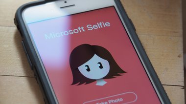Utilizatorii smartphone-urilor cu Android amatori de selfie-uri primesc o mână de ajutor din partea Microsoft