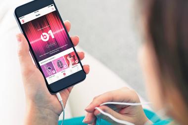 Apple Music a depăşit 20 milioane de abonaţi