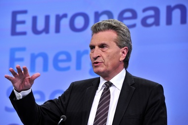 O propunere legislativă înaintată Parlamentului European include prevederi controversate privind conţinutul postat online