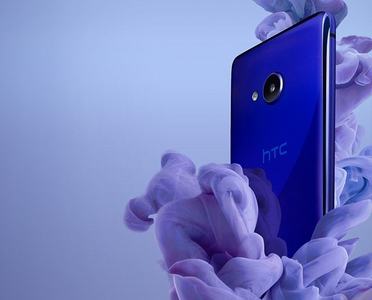 HTC lansează smartphone-urile U Ultra şi U Play