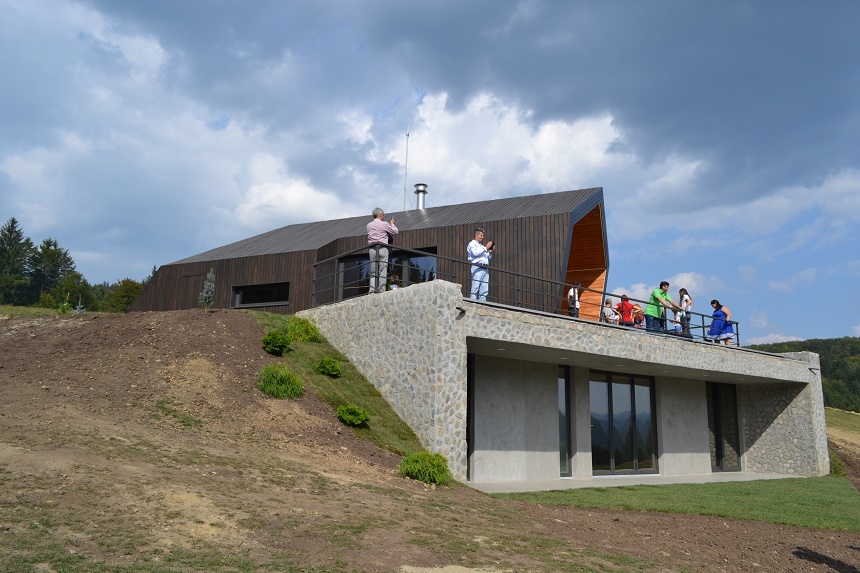 Prima staţiune montană cu locuinţe ecologice din România, la Vama Buzăului. Investiţia, 15 milioane de euro