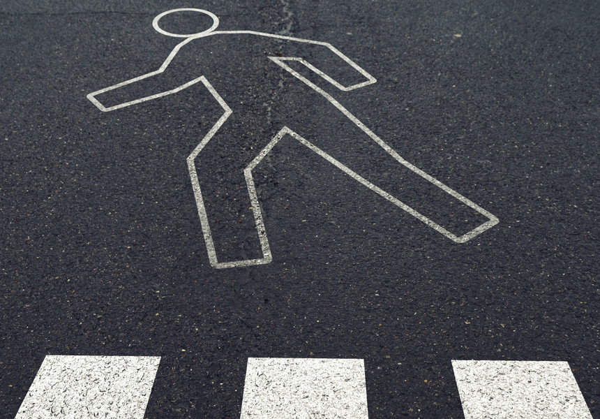 Bărbat omorât pe o trecere de pietoni de un şofer care a fugit de la locul accidentului