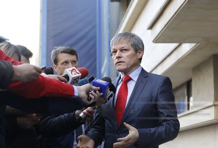 Cioloş, după atentatele din Bruxelles: Am discutat cu şeful SRI şi cu Tobă; în România nu există riscuri