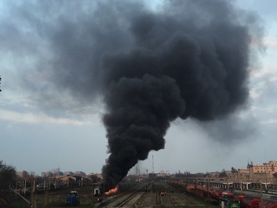 Incendiu puternic la o garnitură de tren dezafectată, aflată în Gara de Nord din Timişoara