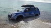 Amenzi de 60.000 de lei pentru trei şoferi care au intrat cu maşinile pe plajele din Mamaia, Năvodari şi Vama Veche - VIDEO