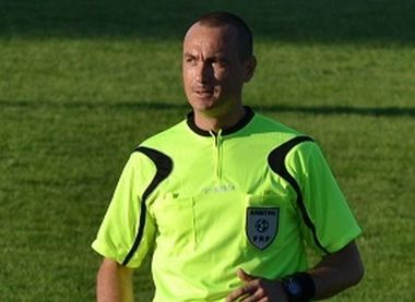 Sergentul Adrian Vizireanu, mort la Kandahar, era arbitru de fotbal şi plecase în Afganistan fiindcă ar fi avut nevoie de bani. FOTO