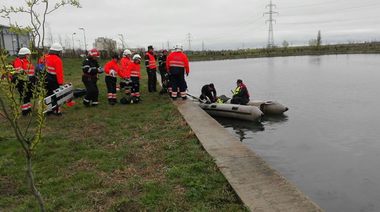 Viceprimarul din Corbeanca, candidat la alegerile locale, căutat cu scafandrii în lac, după ce a lăsat un bilet de adio