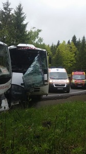 Nouă persoane au ajuns la spital după accidentul de pe DN 2D, la limita judeţelor Vrancea şi Covasna