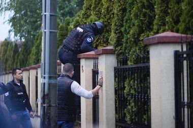 Timiş: Omul de afaceri sirian vizat de percheziţiile din dosarul de evaziune de 15 milioane lei, ridicat de procurorii DIICOT