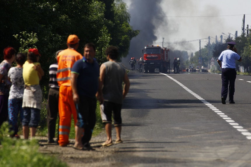 Mihăileşti 2016, filmul evenimentelor. Localnicii au retrăit spaima din 2004, când peste 30 de oameni au murit sau au fost răniţi. Pompier: A fost extraordinar de dificil. VIDEO