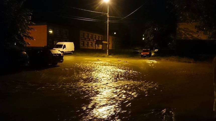 Mureş: 200  de case din Târnăveni şi Adămuş au fost inundate, 22 de persoane fiind evacuate