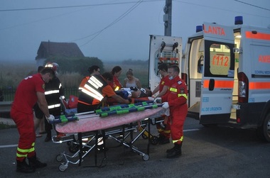 Accident pe Şoseaua Pantelimon din Capitală. O persoană şi-a pierdut viaţa, iar alte patru au fost rănite