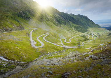 Restricţii de trafic pe Transfăgărăşan şi pe Transalpina, ca urmare a desfăşurării unor competiţii sportive