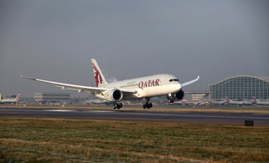 UPDATE: Un avion cu 254 de pasageri care zbura de la Oslo la Doha a aterizat de urgenţă pe Aeroportul Otopeni. Pasagerii au fost debarcaţi şi vor pleca la Doha cu alt avion