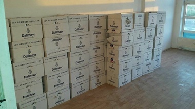 Aproximativ o tonă şi jumătate de cafea fără documente legale, confiscată de poliţiştii de frontieră din Timiş