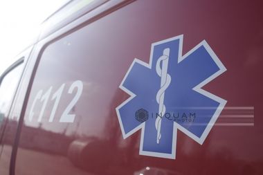 Bacău: Trafic îngreunat pe DN 2, după ce o autoutilitară s-a ciocnit cu un autoturism; patru persoane au fost rănite