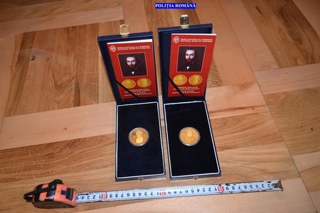 Fost angajat al unui muzeu din Vâlcea, cercetat pentru delapidare după ce ar fi furat două monede din aur din instituţie - FOTO/VIDEO
