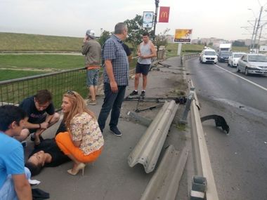 Reporter de televiziune, accidentat grav în Bucureşti în timpul unei relatări. FOTO
