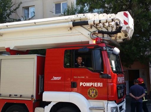 ISU: În Bucureşti nu au existat apeluri legate de cutremur. Echipajul trimis în recunoaştere în Centrul Vechi nu a constatat pagube