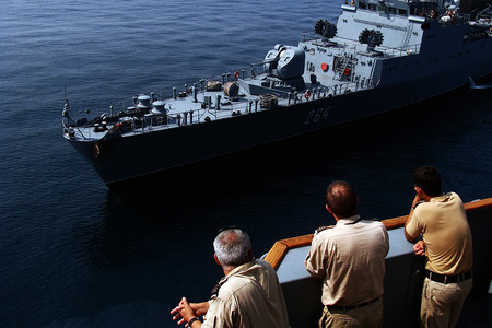 O fregată franceză va efectua exerciţii în Marea Neagră împreună cu cinci nave militare româneşti