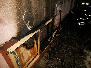Incendiu izbucnit de la o ţigară într-un bloc din Timişoara; 31 de persoane au fost evacuate, iar una s-a intoxicat cu fum
