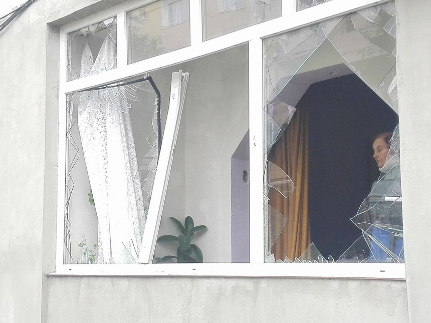 Bistriţa: 64 de locatari din blocul afectat de explozia soldată cu nouă răniţi s-au întors în apartamentele lor