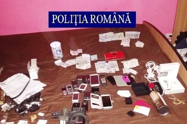 Bacău: Şase persoane, reţinute într-un caz de înşelăciuni prin metoda ”accidentul”, prejudiciul depăşind 400.000 de lei