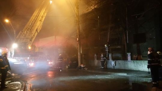 Incendiu pe Strada Constantin Stere din Capitală/Foto: ISU Bucureşti - Ilfov